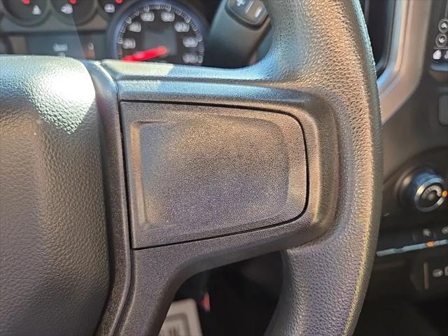 2021 Chevrolet Silverado 1500 4WD Crew Cab Short Bed Custom