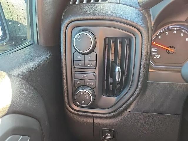 2021 Chevrolet Silverado 1500 4WD Crew Cab Short Bed Custom