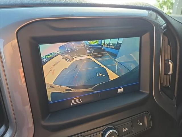 2021 Chevrolet Silverado 1500 4WD Crew Cab Short Bed Custom