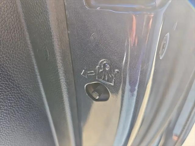 2021 Chevrolet Silverado 1500 4WD Crew Cab Short Bed Custom