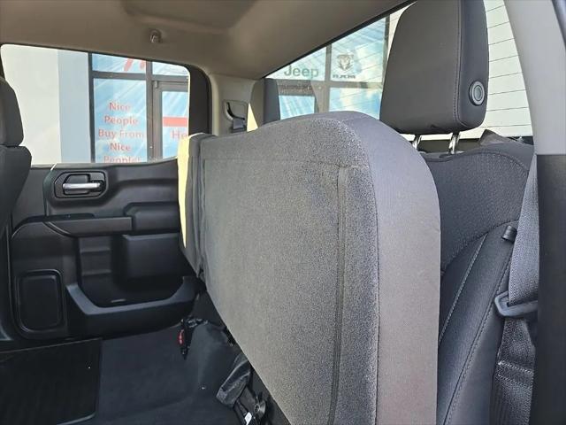 2021 Chevrolet Silverado 1500 4WD Crew Cab Short Bed Custom