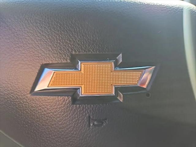2021 Chevrolet Silverado 1500 4WD Crew Cab Short Bed Custom