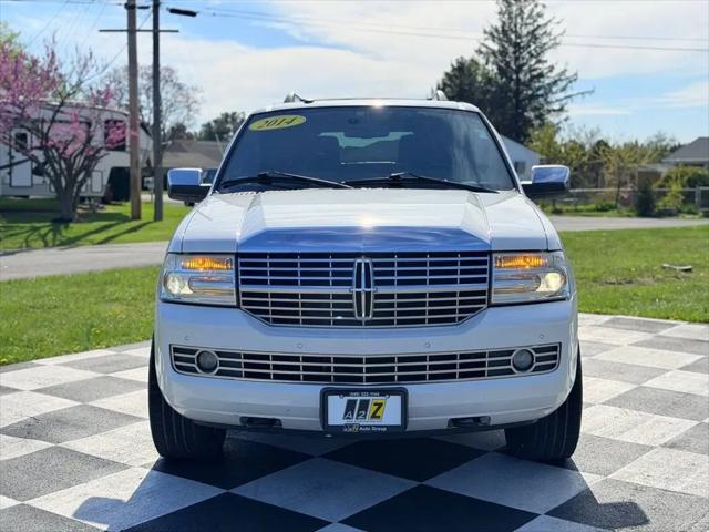 2014 Lincoln Navigator Standard