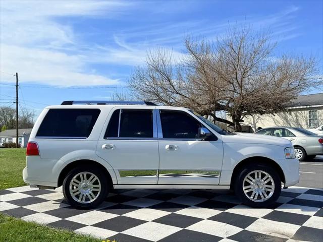 2014 Lincoln Navigator Standard