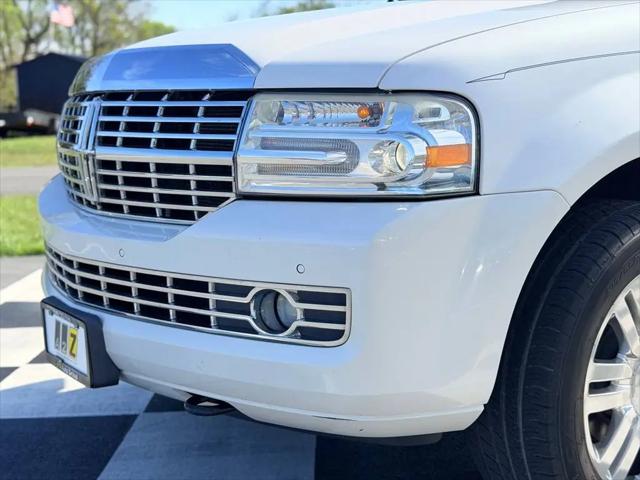 2014 Lincoln Navigator Standard