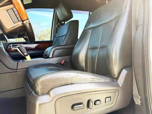 2014 Lincoln Navigator Standard