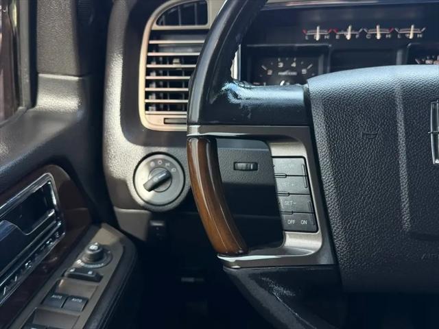 2014 Lincoln Navigator Standard