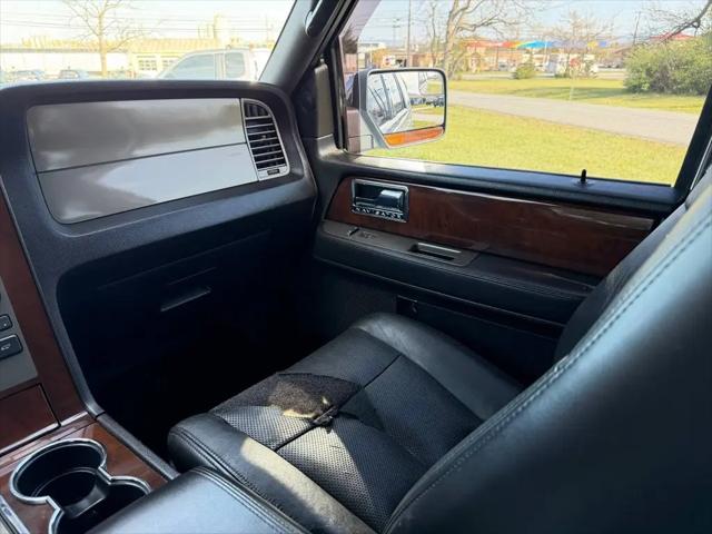 2014 Lincoln Navigator Standard