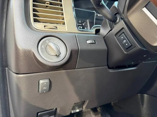 2014 Lincoln Navigator Standard