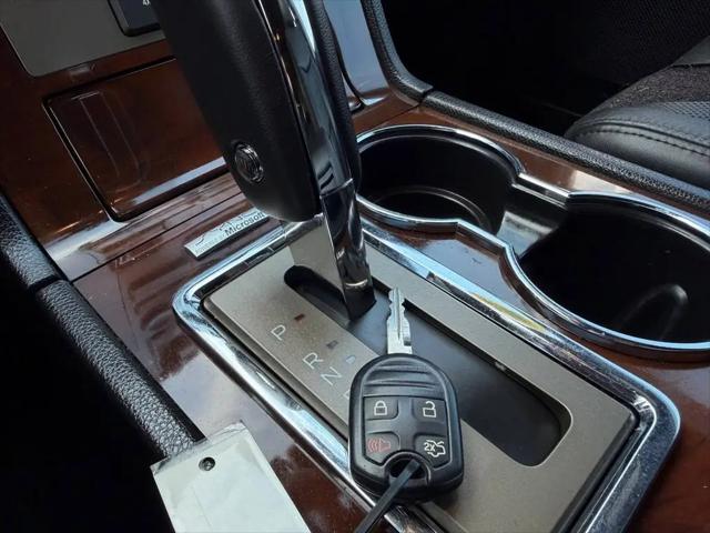 2014 Lincoln Navigator Standard