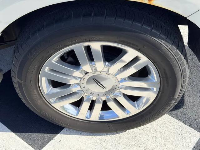 2014 Lincoln Navigator Standard