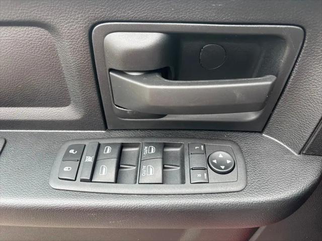 2024 Ram 1500 Classic Tradesman Crew Cab 4x4 6'4" Box