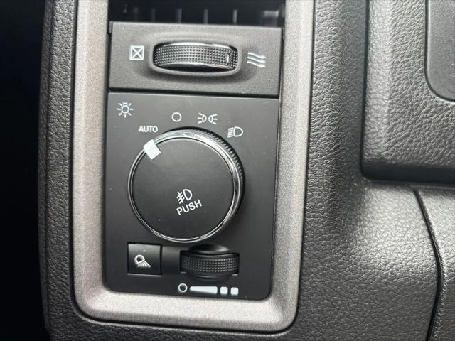 2024 Ram 1500 Classic Tradesman Crew Cab 4x4 6'4" Box