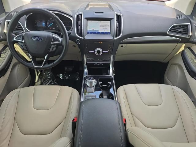 2020 Ford Edge Titanium