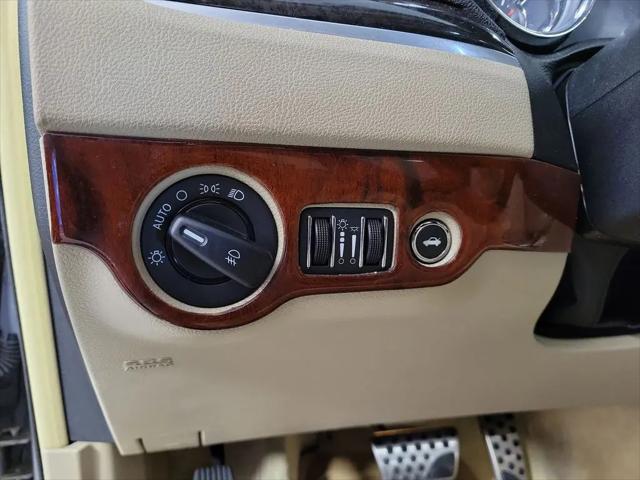 2011 Chrysler 300 Limited