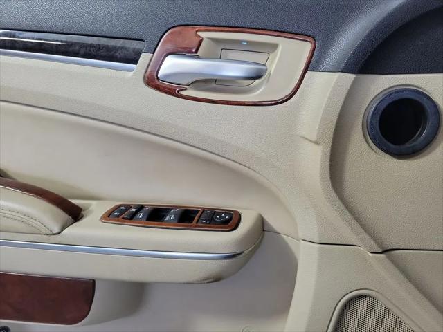 2011 Chrysler 300 Limited