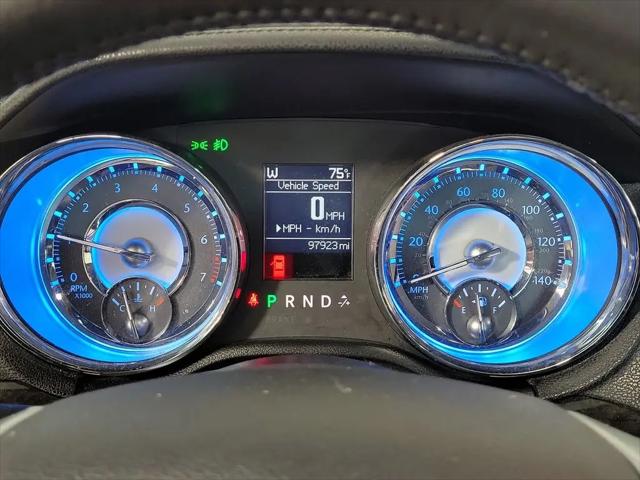 2011 Chrysler 300 Limited