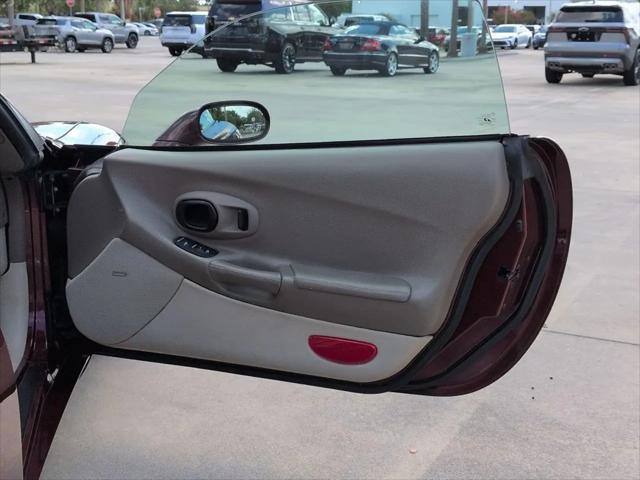 2003 Chevrolet Corvette Base