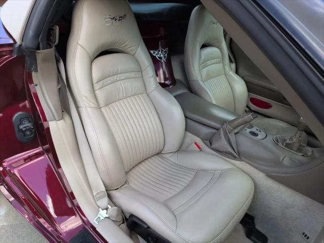 2003 Chevrolet Corvette Base