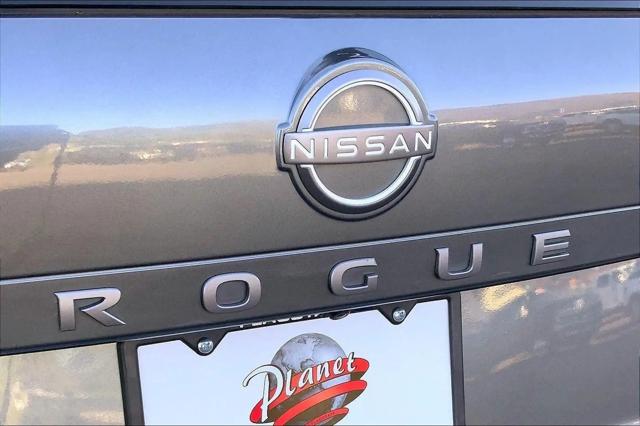 2025 Nissan Rogue SV FWD