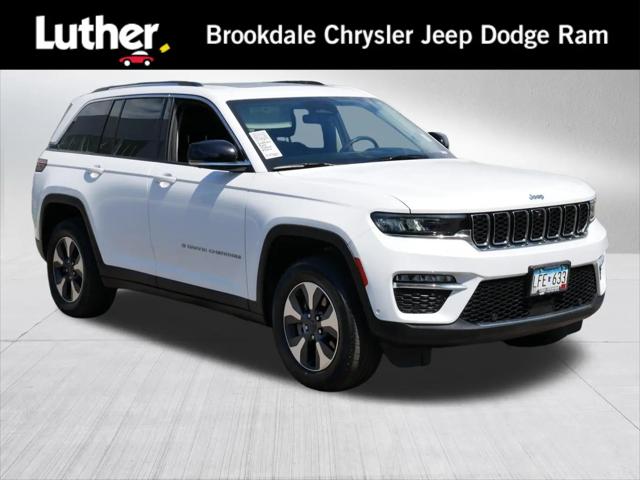 2022 Jeep Grand Cherokee Limited 4x4 for sale in Brooklyn Park, MN