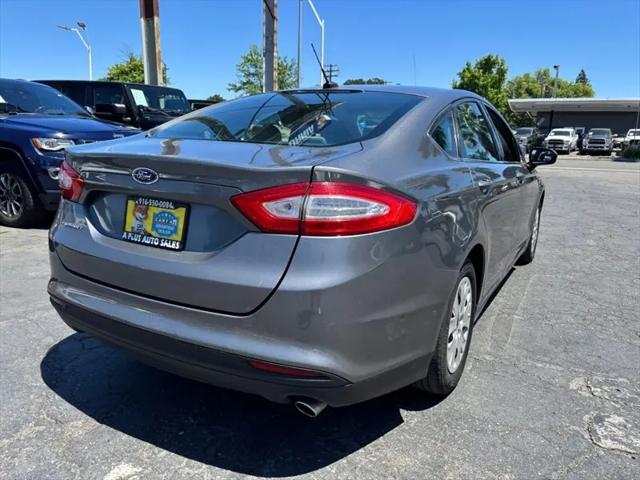 2013 Ford Fusion S