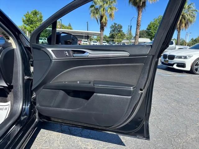 2018 Ford Fusion Hybrid SE