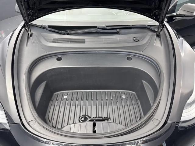 2021 Tesla Model 3 Standard Range Plus Rear-Wheel Drive