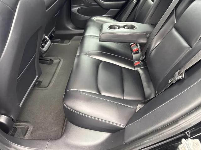 2021 Tesla Model 3 Standard Range Plus Rear-Wheel Drive