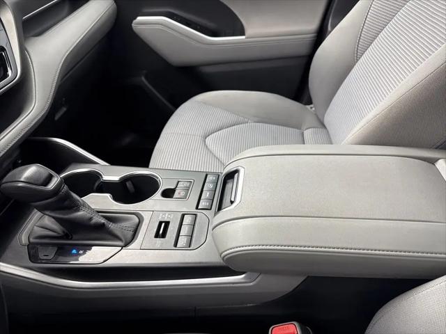 2020 Toyota Highlander L