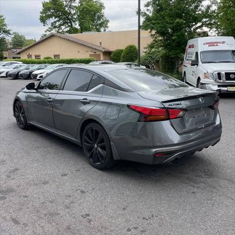 2022 Nissan Altima SR FWD