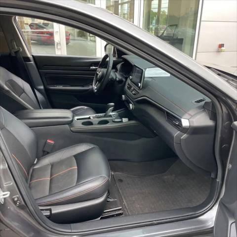 2022 Nissan Altima SR FWD
