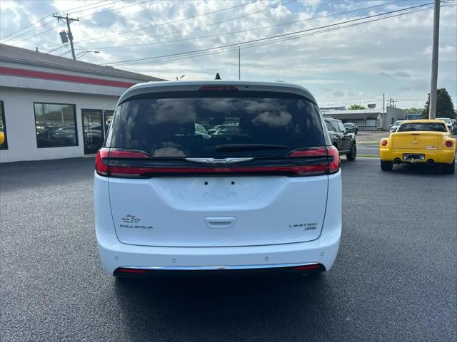 2023 Chrysler Pacifica Limited AWD