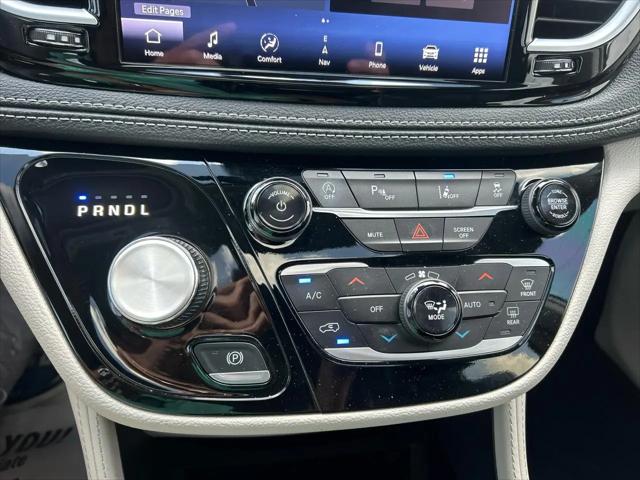 2023 Chrysler Pacifica Limited AWD