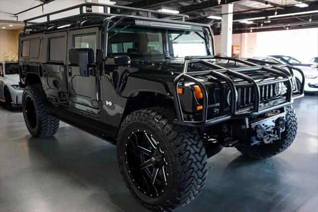 2006 HUMMER H1 Enclosed