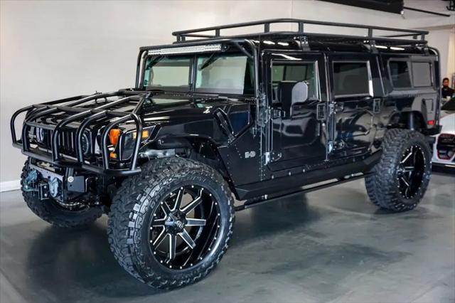 2006 HUMMER H1 Enclosed