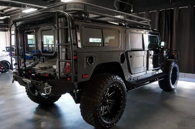 2006 HUMMER H1 Enclosed