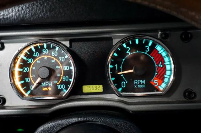 2006 HUMMER H1 Enclosed