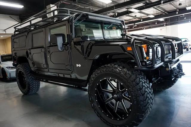 2006 HUMMER H1 Enclosed