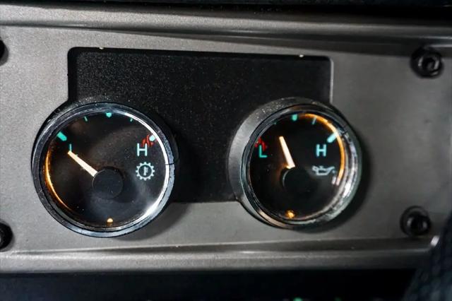 2006 HUMMER H1 Enclosed