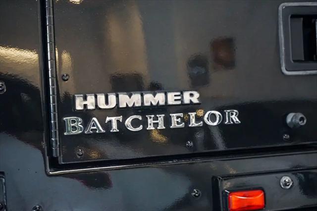 2006 HUMMER H1 Enclosed