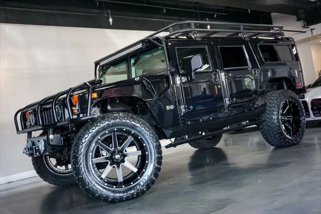 2006 HUMMER H1 Enclosed
