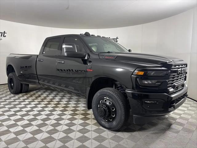 2025 Ram 3500 Big Horn Crew Cab 4x4 8' Box