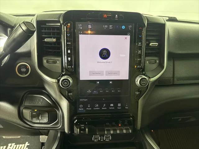 2025 Ram 3500 Big Horn Crew Cab 4x4 8' Box