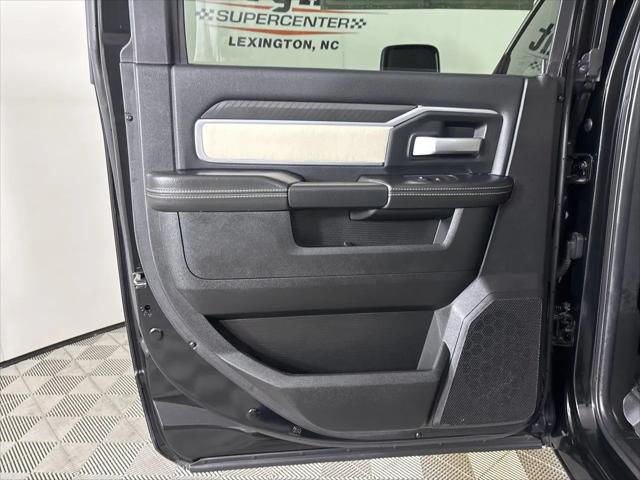 2025 Ram 3500 Big Horn Crew Cab 4x4 8' Box
