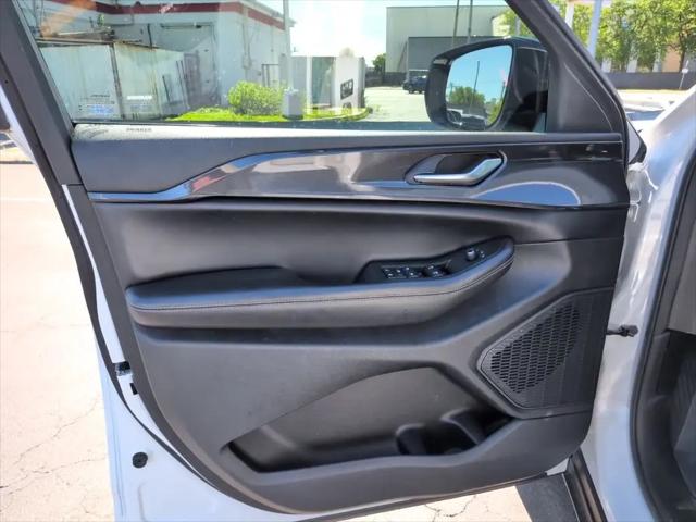 2023 Jeep Grand Cherokee Altitude 4x4