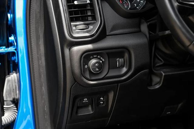 2023 Ram 1500 Big Horn Crew Cab 4x4 5'7" Box