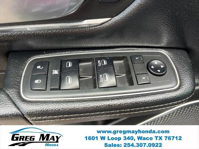 2019 Ram 1500 Laramie Crew Cab 4x4 5'7" Box