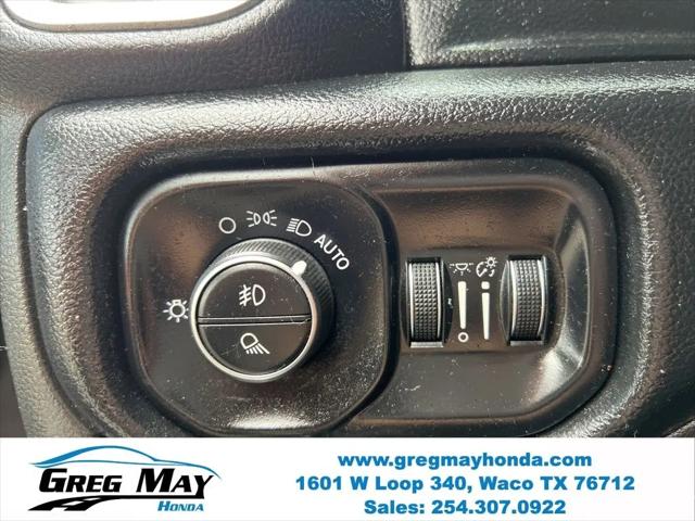 2019 Ram 1500 Laramie Crew Cab 4x4 5'7" Box