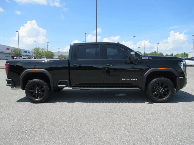 2025 GMC Sierra 2500HD 4WD Crew Cab Standard Bed AT4